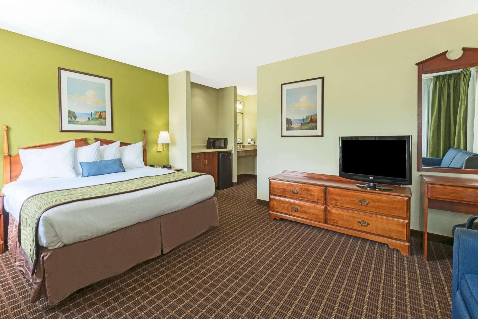 Baymont By Wyndham Louisville South I 65 Hotel Brooks