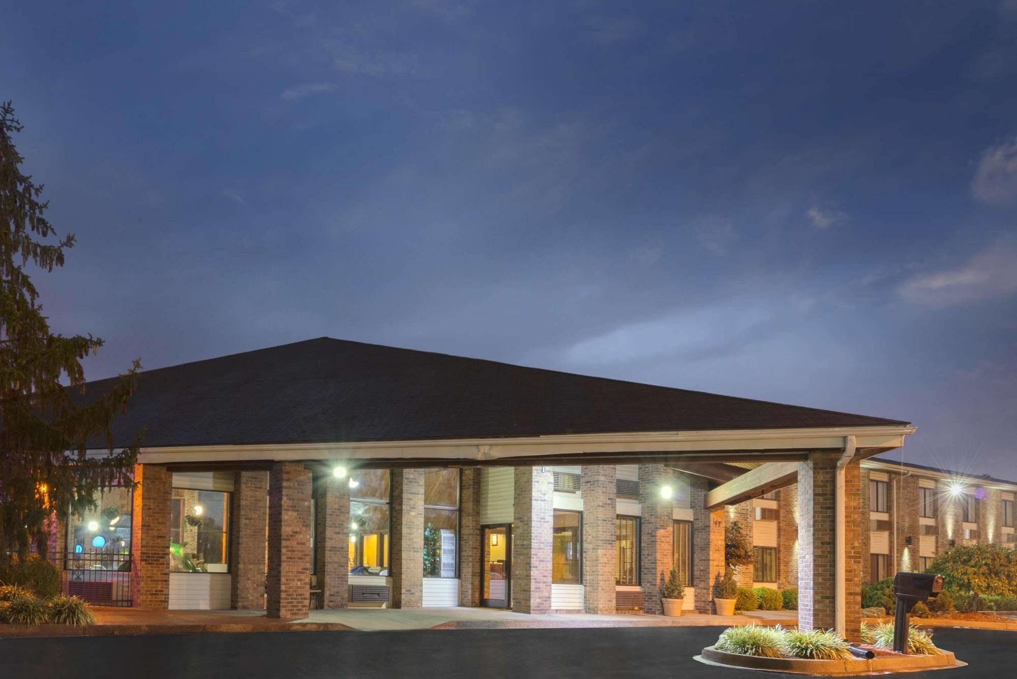 Baymont By Wyndham Louisville South I 65 Brooks