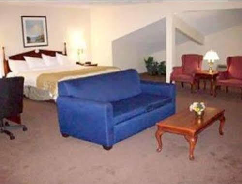Baymont By Wyndham Louisville South I 65 Hotel 2*