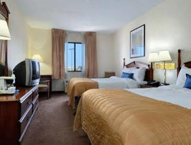 Baymont By Wyndham Louisville South I 65